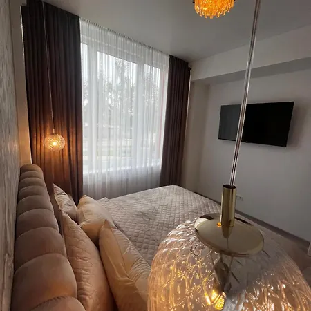 Chic Residence Apartament 3 Шяуляй Экстерьер фото